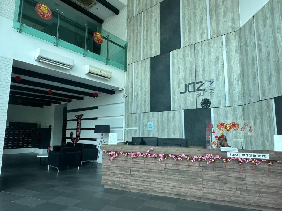 Apartment Jazz 2r3b Wt Netflix Bathtub N Massage Chair Tanjung Tokong